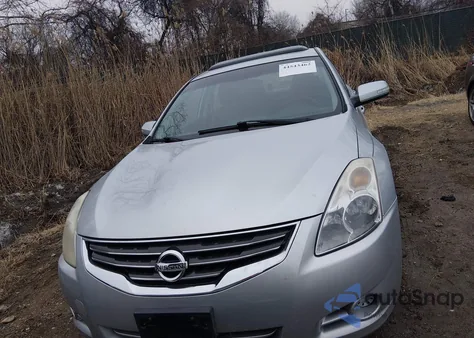 2010 Nissan Altima 2.5 S из США, поврежденный, VIN 1N4AL2AP1AC169162